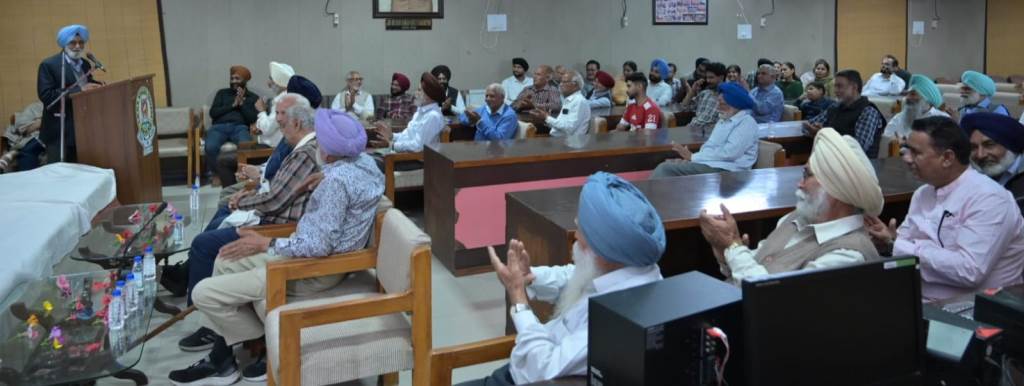 Principal Harbhajan Singh Vichar Manch organized a discussion and musical concert
